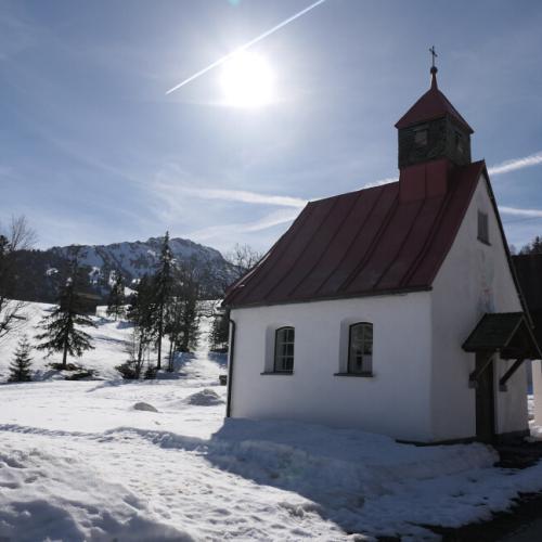 Kapelle bei Krummenbach kurz vor dem Albsteigtobel im Winter