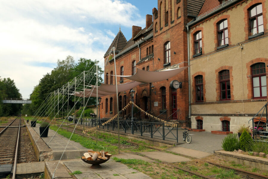 Der ehemalige Bahnhof Rehagen ist mittlerweile als Hotel umfunktioniert