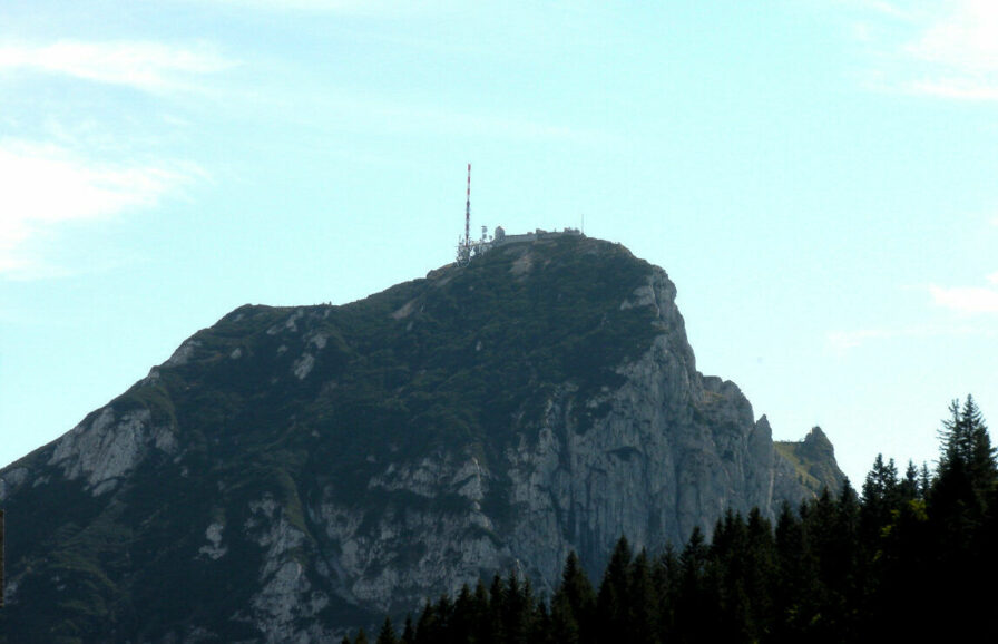 Blick auf den Wendelstein, vom Nachbarberg Breitenstein